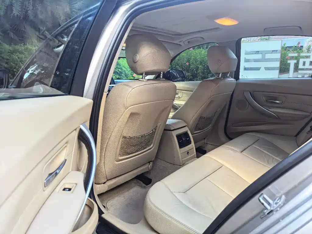 BMW 3 Series — миниатюра 5