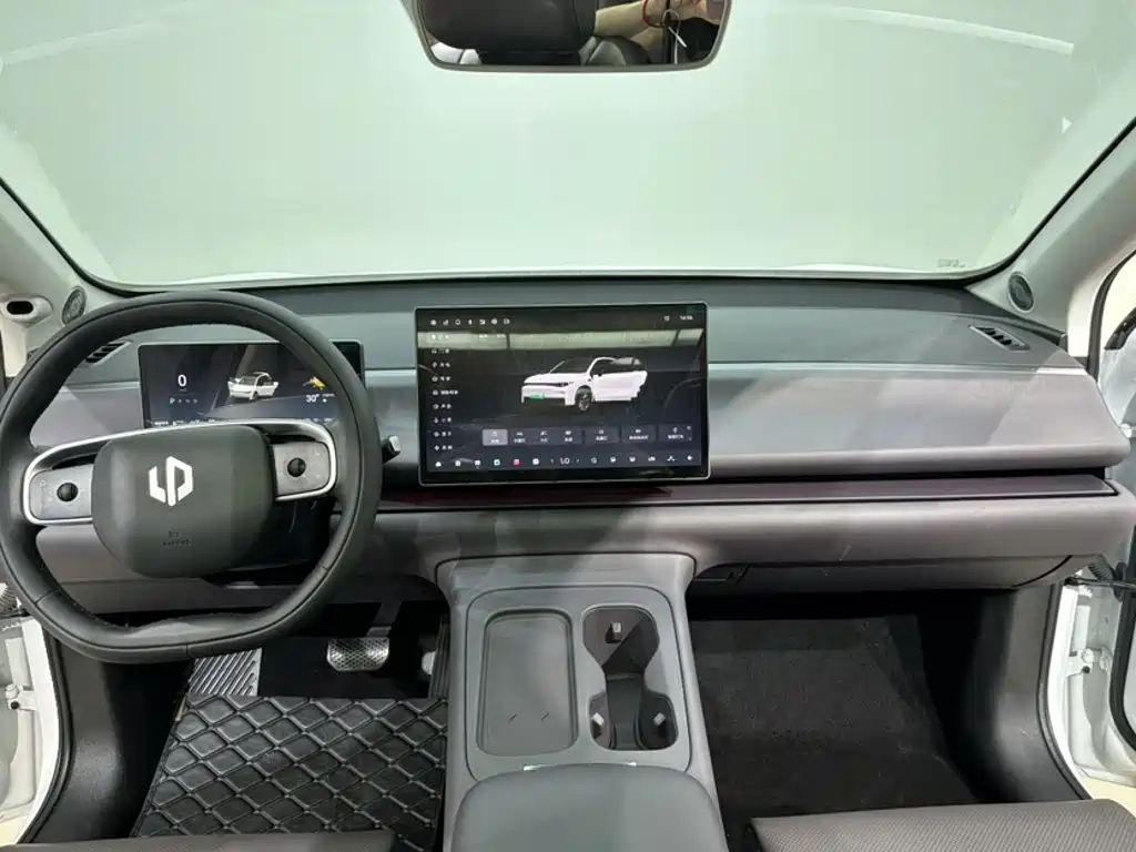 Leapmotor Leapmotor C10 — миниатюра 9
