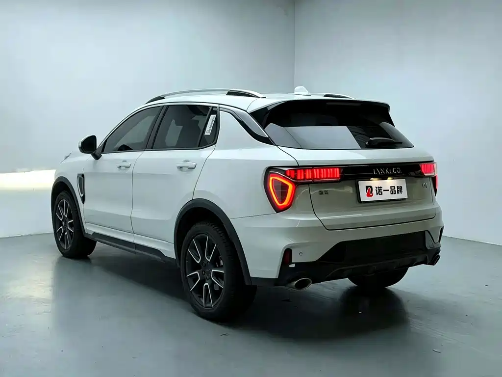 Lynk & Co 01 — миниатюра 5