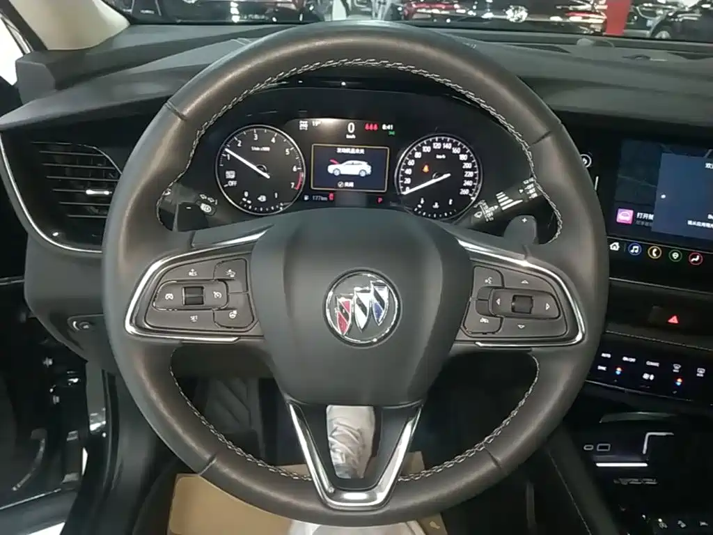Buick Envision Plus — миниатюра 11