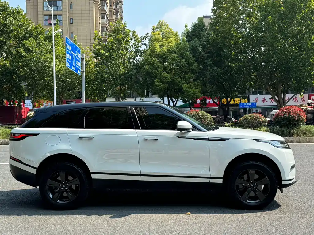 Land Rover Velar — миниатюра 4