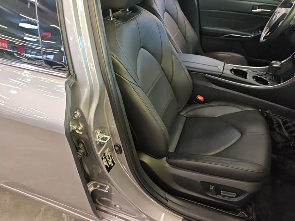 Toyota Avalon — миниатюра 25