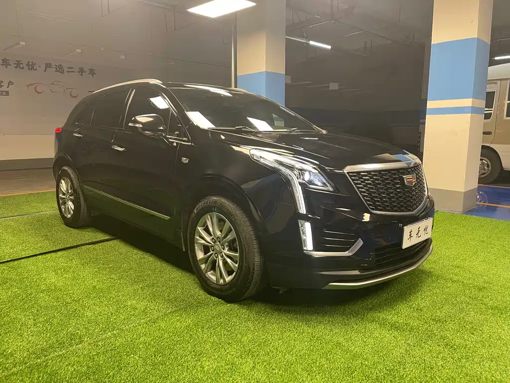 CADILLAC XT5