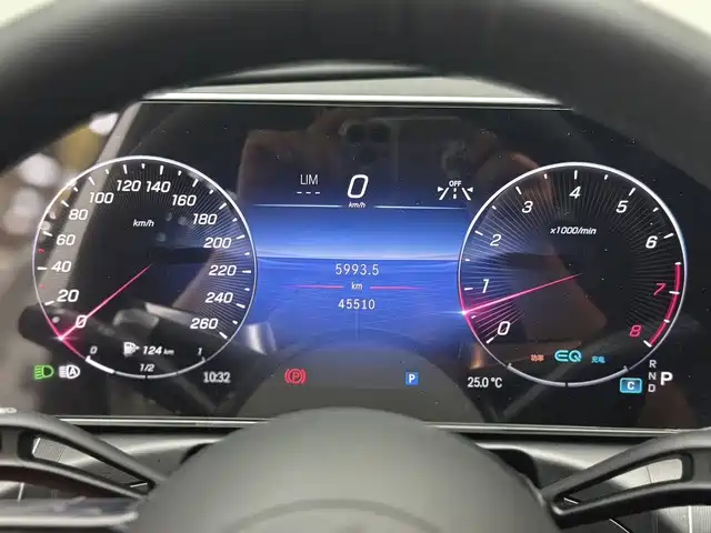 Mercedes-Benz C-Class — миниатюра 6