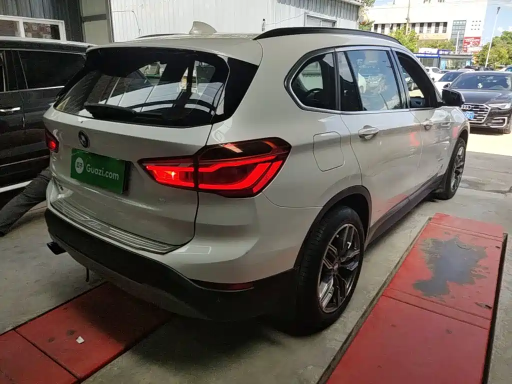BMW X1 — миниатюра 8