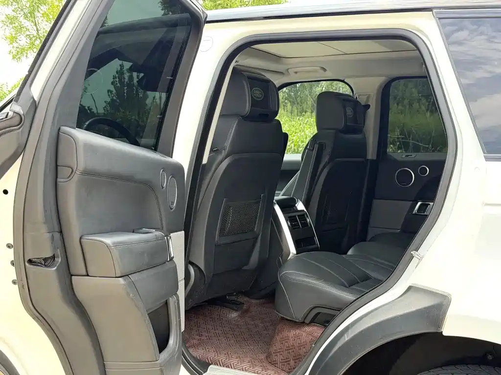 Land Rover Sport — миниатюра 5