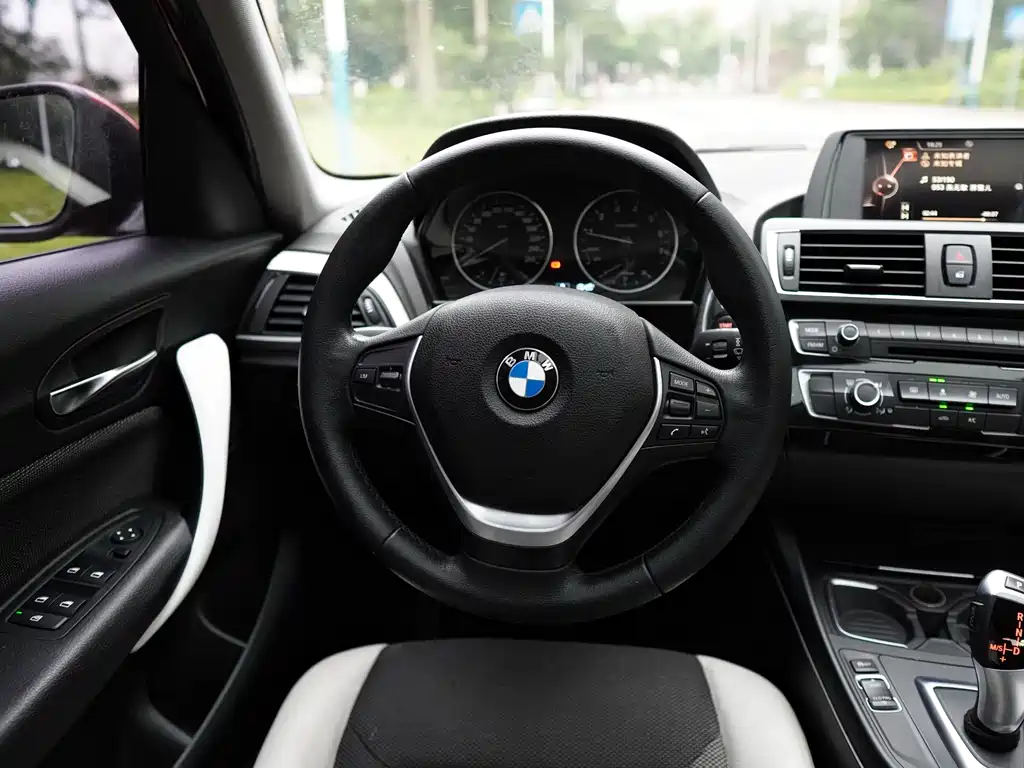 BMW 1 Series (Import) — миниатюра 8