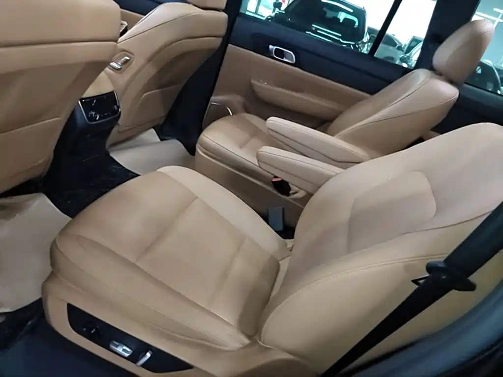 Li Auto Li ONE — миниатюра 17