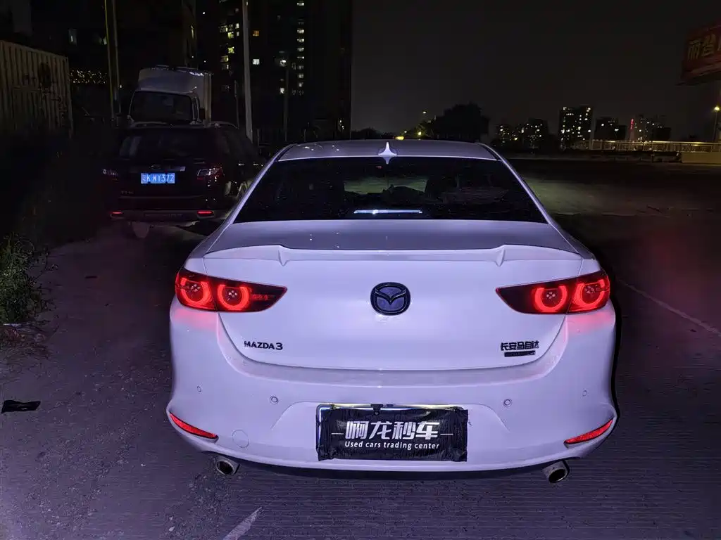 Mazda 3 Axela — миниатюра 8