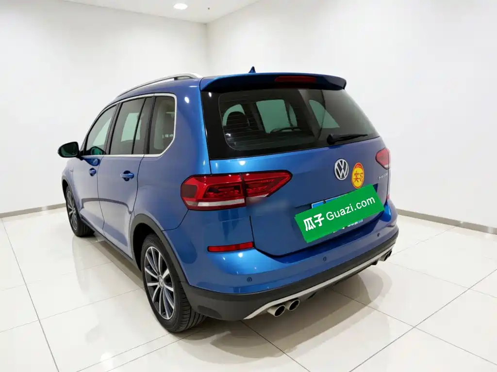 Volkswagen Touran — миниатюра 4