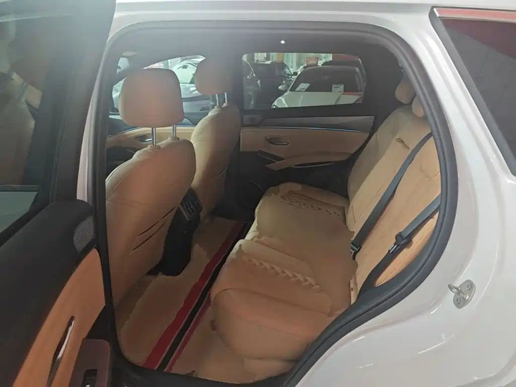BYD L DM-i — миниатюра 17