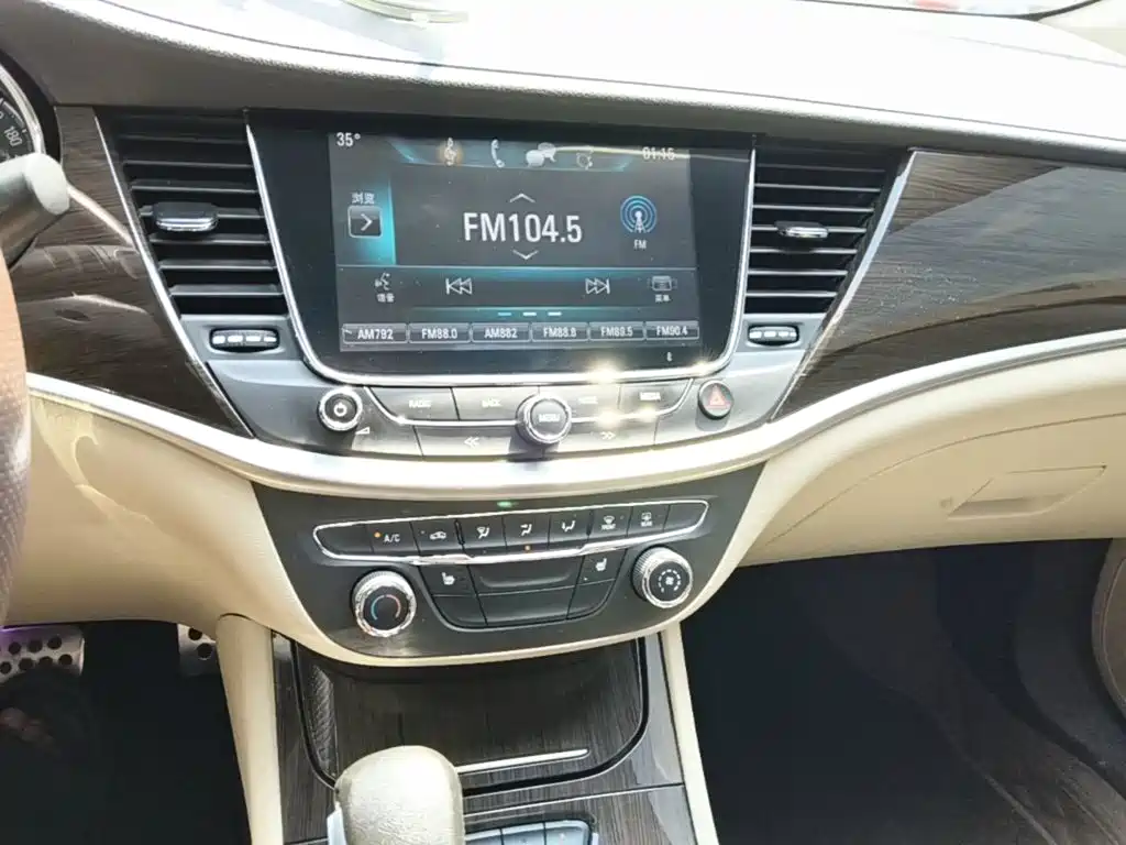 Buick Verano — миниатюра 18