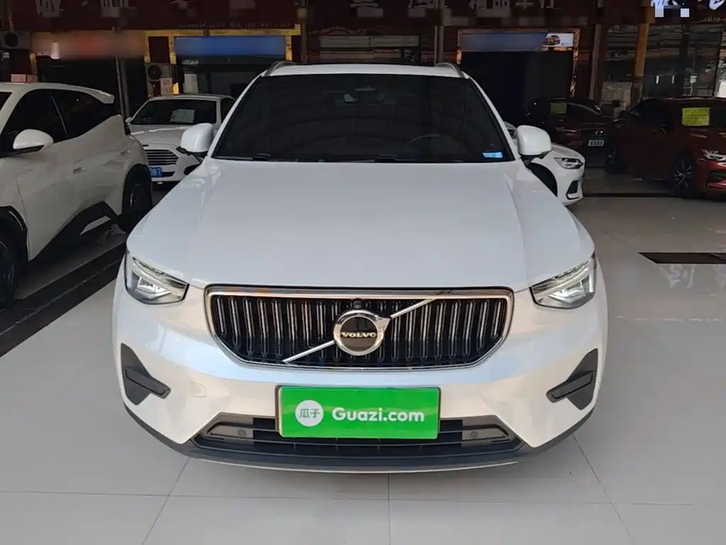 Volvo XC40 — миниатюра 3