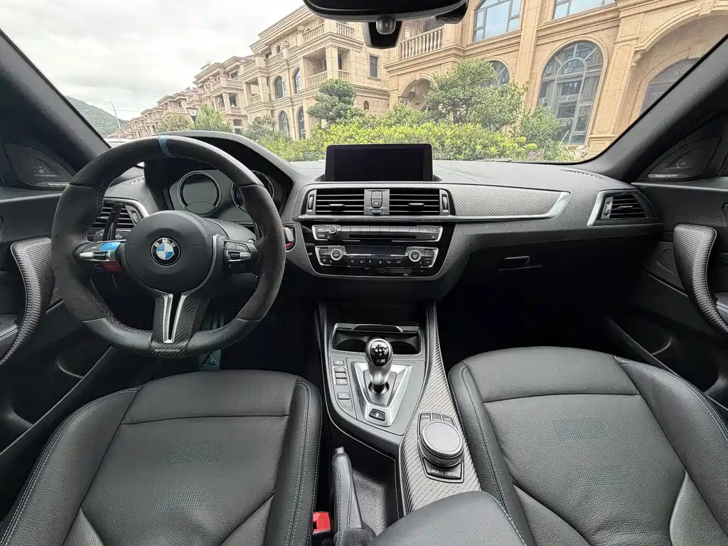 BMW M2 — миниатюра 6