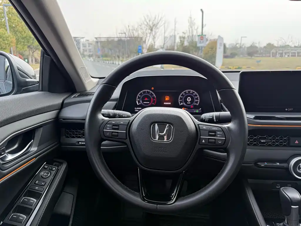 Honda Accord 2025 260TURBO Luxury