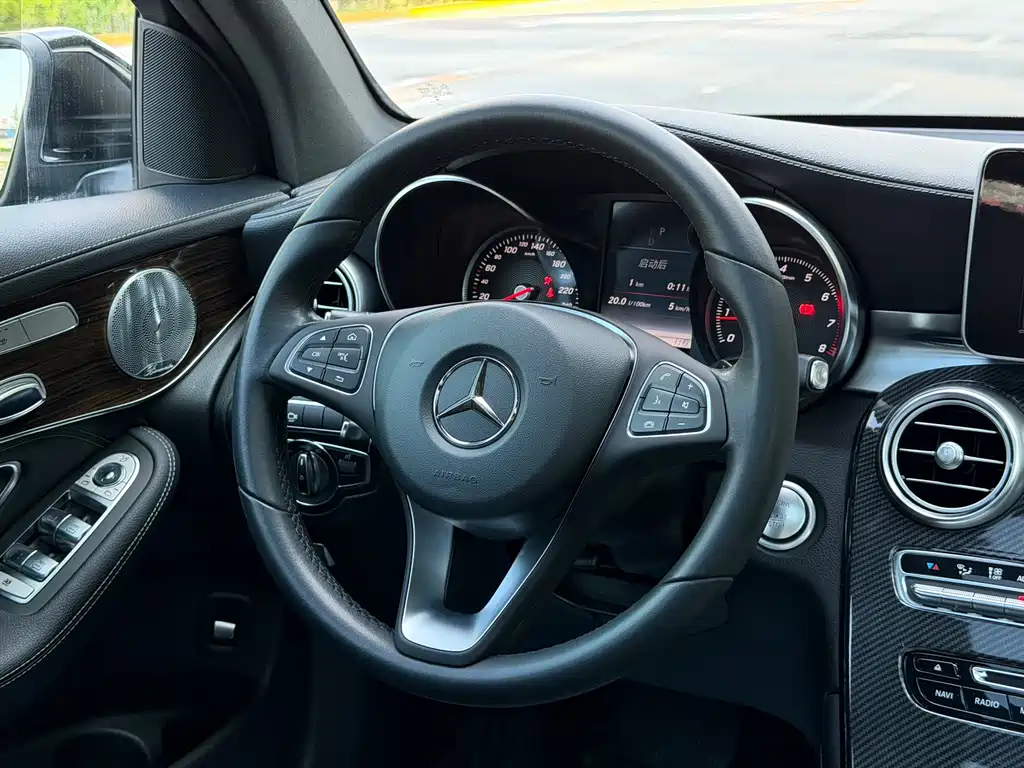 Mercedes-Benz GLC — миниатюра 8