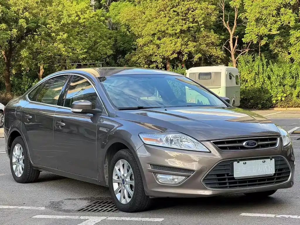 Ford Mondeo Zhisheng — миниатюра 3