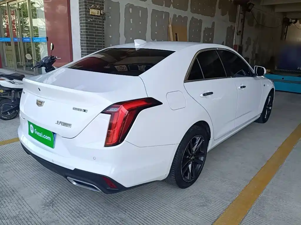 Cadillac CT4 — миниатюра 7