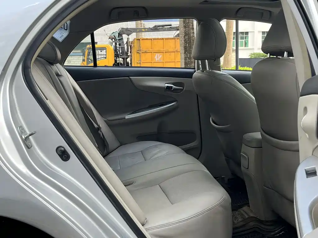 Toyota Corolla — миниатюра 10