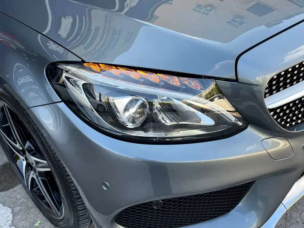 Mercedes-Benz C-Class (Import) — миниатюра 4
