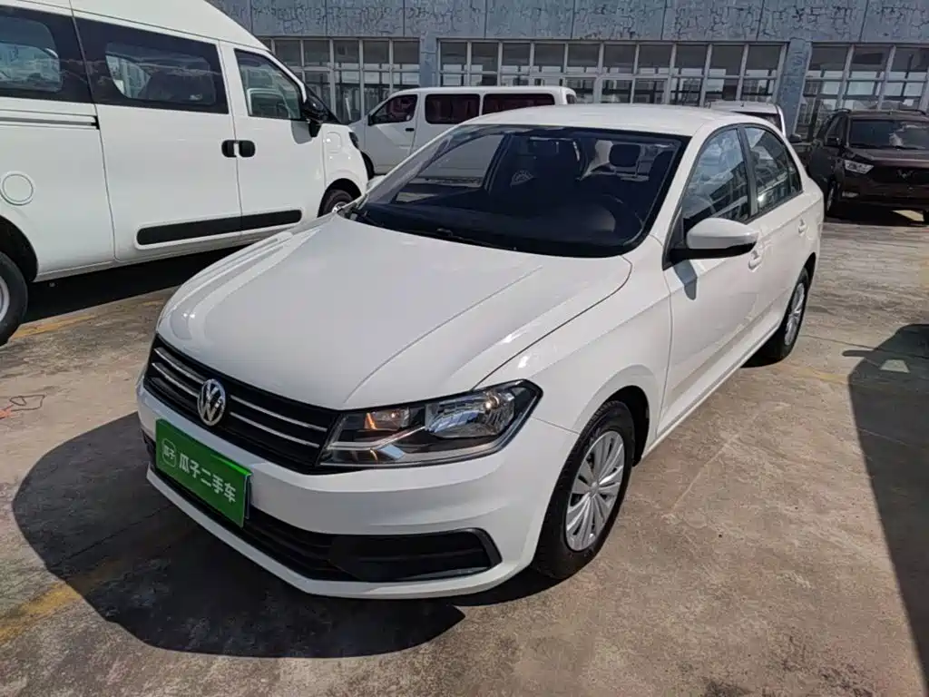 Volkswagen Santana — миниатюра 2