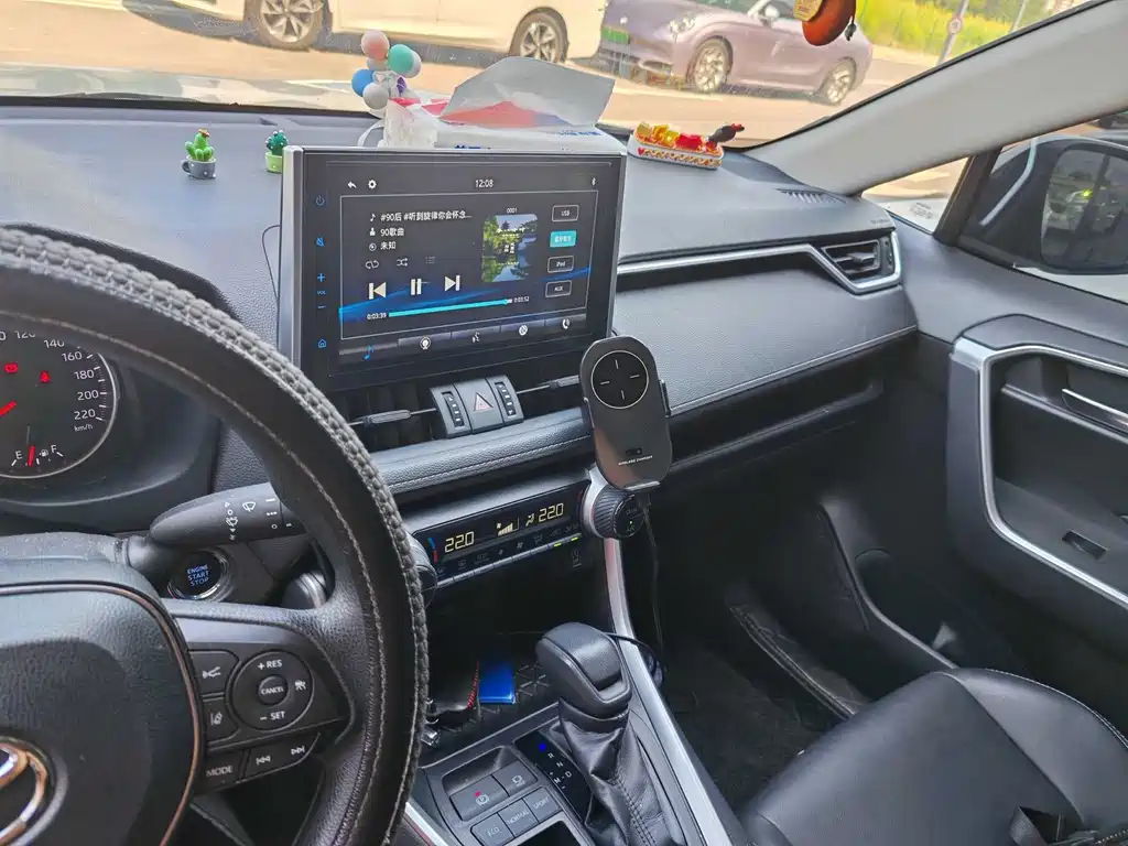 Toyota Wildlander — миниатюра 3