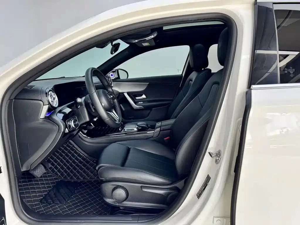 Mercedes-Benz A-Class — миниатюра 5
