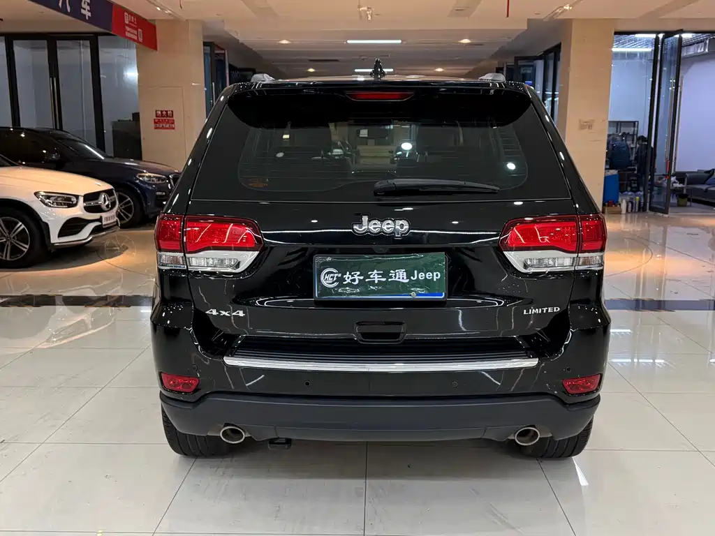 Jeep Grand Cherokee (Import) — миниатюра 18