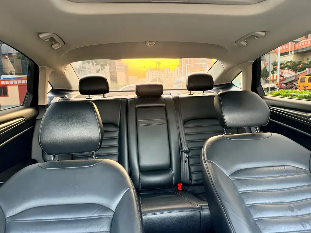 Ford Mondeo — миниатюра 19