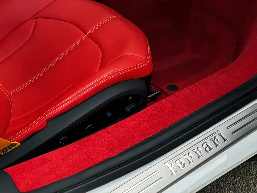 Ferrari F8 — миниатюра 15
