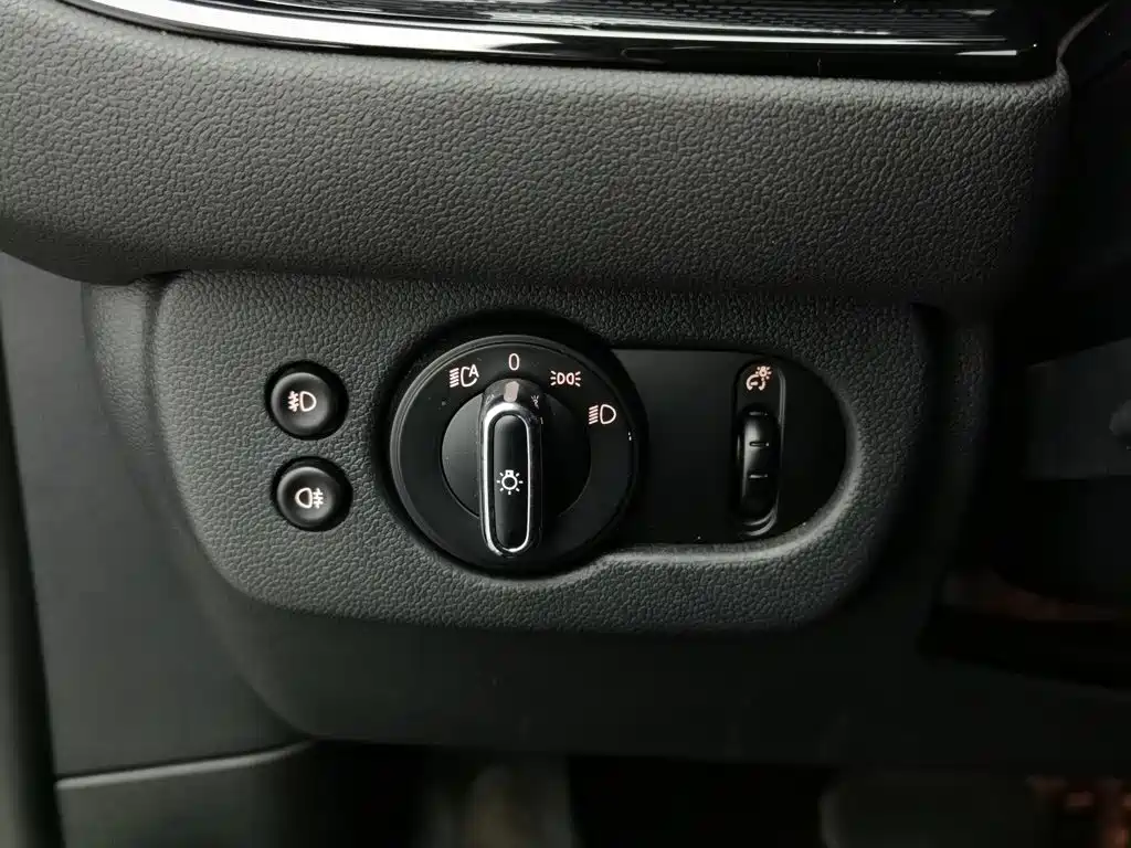 MINI Mini Clubman — миниатюра 21