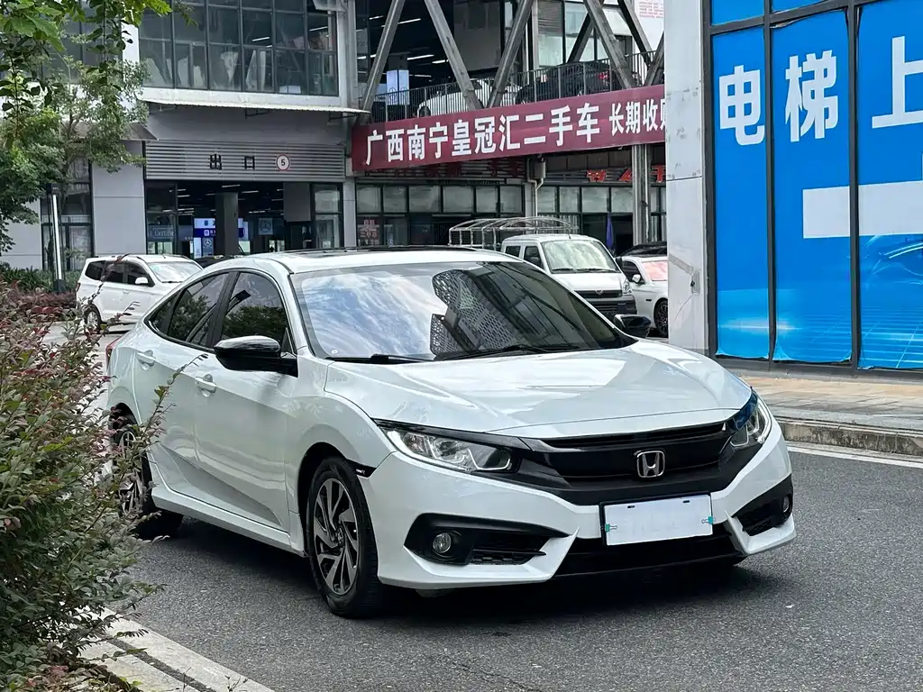 Honda Civic — миниатюра 3