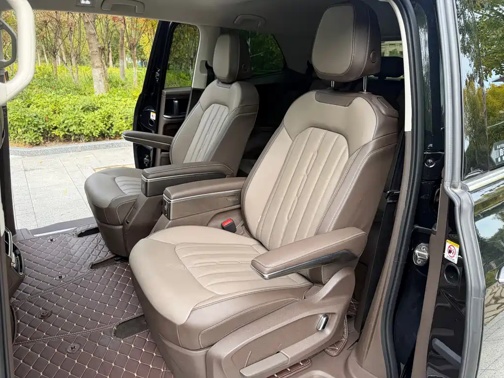 Volkswagen Viloran — миниатюра 9