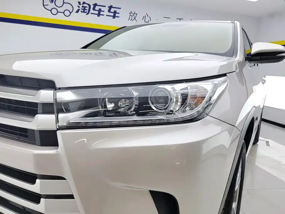 Toyota Highlander — миниатюра 5