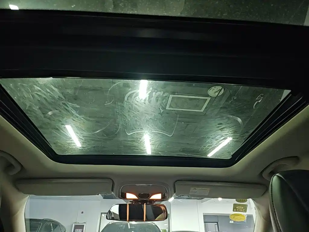 Jeep Cherokee — миниатюра 18