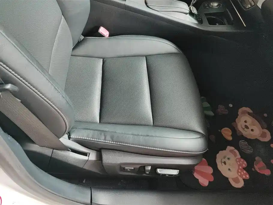 Lexus ES 2014 300h Comfort