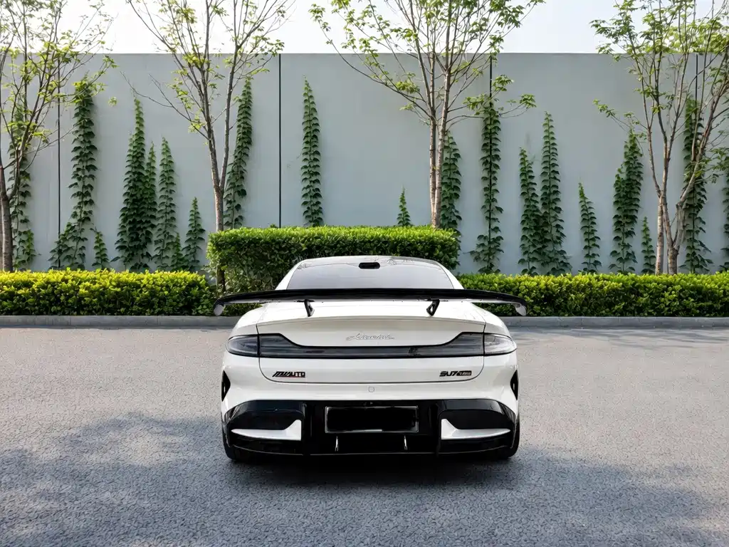 Xiaomi SU7 Ultra — миниатюра 8