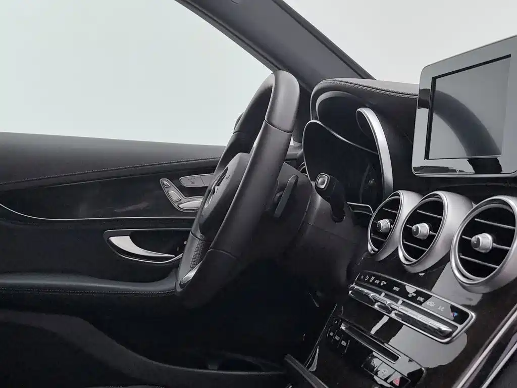 Mercedes-Benz GLC — миниатюра 22