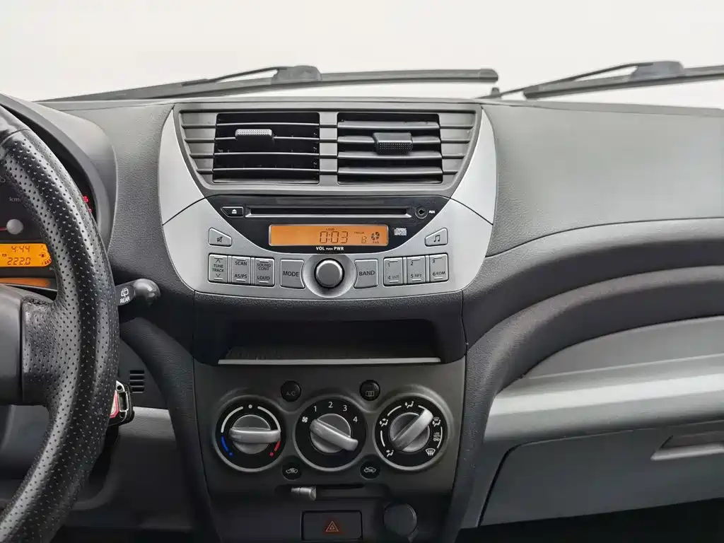 Suzuki Alto — миниатюра 12