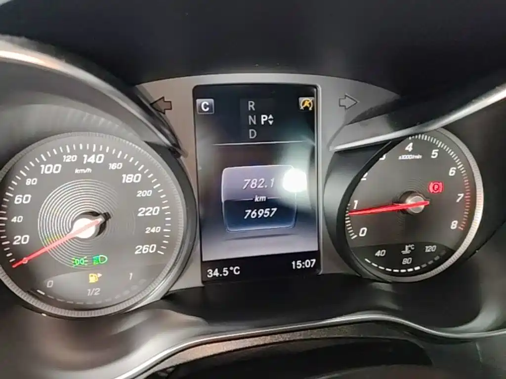 Mercedes-Benz C-Class (Import) — миниатюра 12