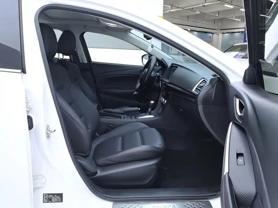 Mazda Atenza — миниатюра 8