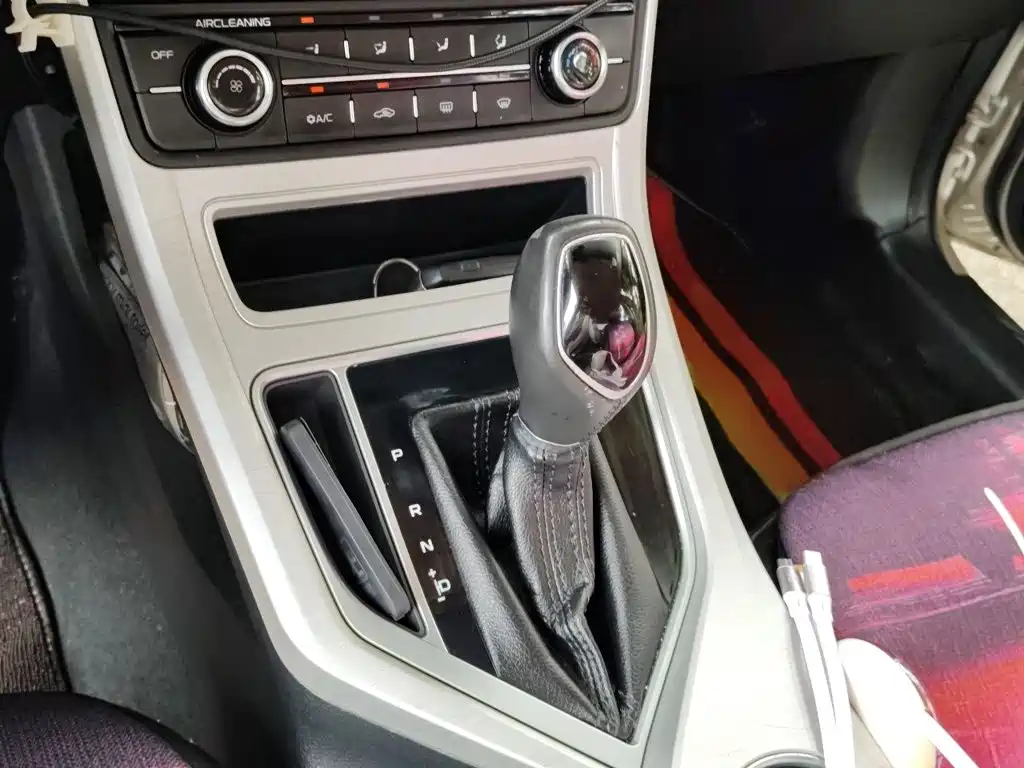 Geely Vision — миниатюра 7