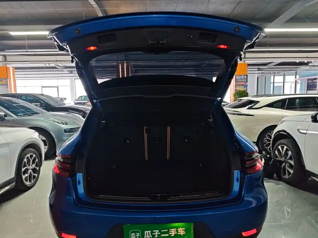 Porsche Macan — миниатюра 19