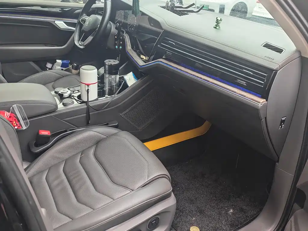 Volkswagen Touareg 2021 2.0TSI