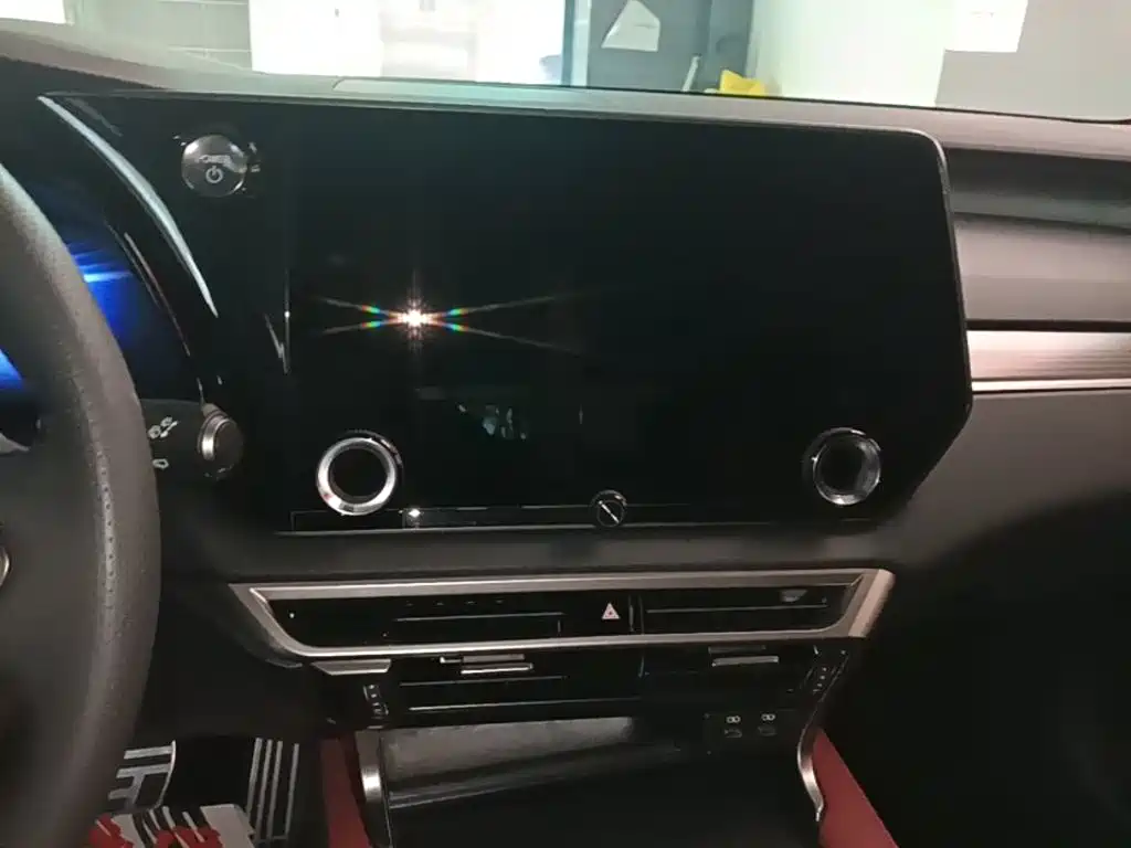Lexus RX — миниатюра 13