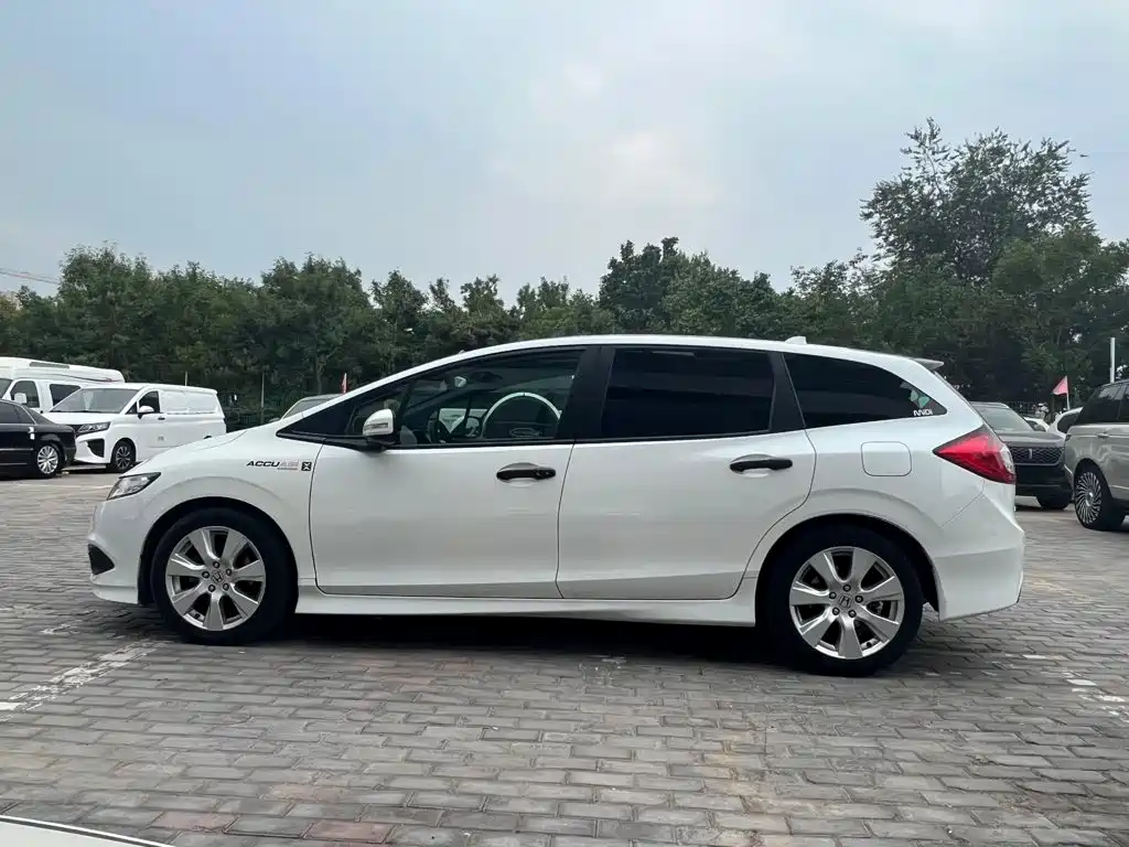 Honda Jade — миниатюра 3