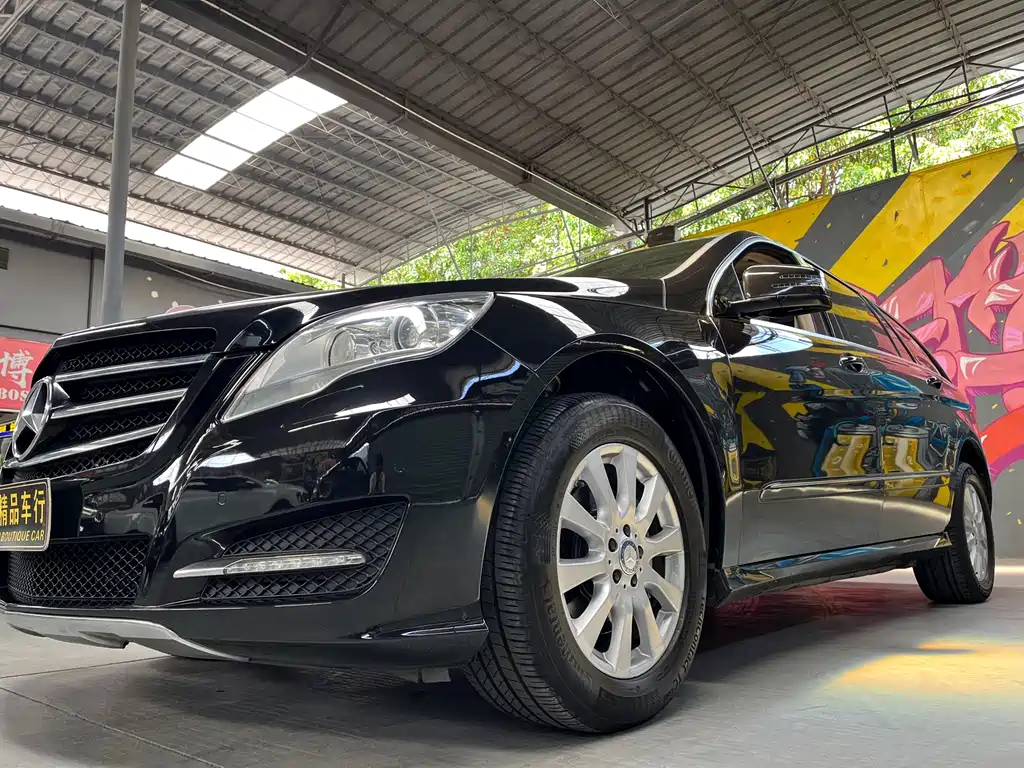 Mercedes-Benz R 2011 R 350 L 4MATIC