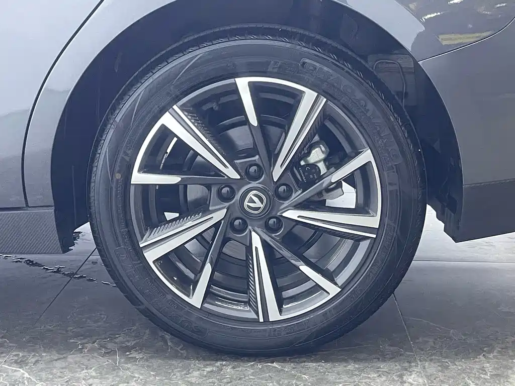 Changan Eado — миниатюра 8