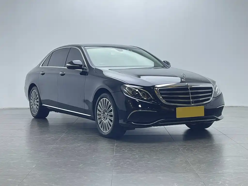 Mercedes-Benz E-Class — миниатюра 3