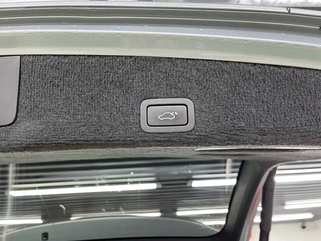 Volvo XC60 (Import) — миниатюра 26